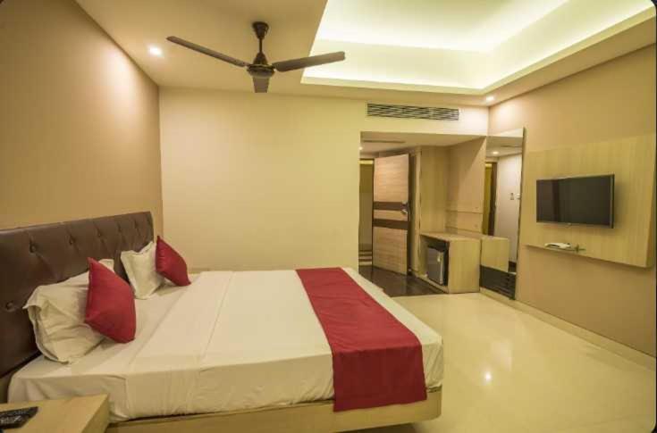 Palette Hotel Nisarga By Sunday Bhopal Exterior photo